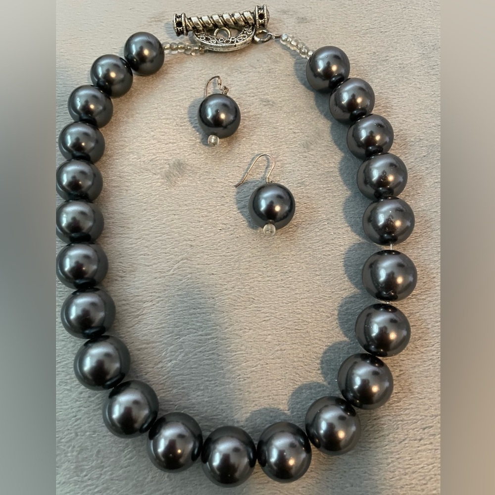 BJ’s Jewelry gray pearls